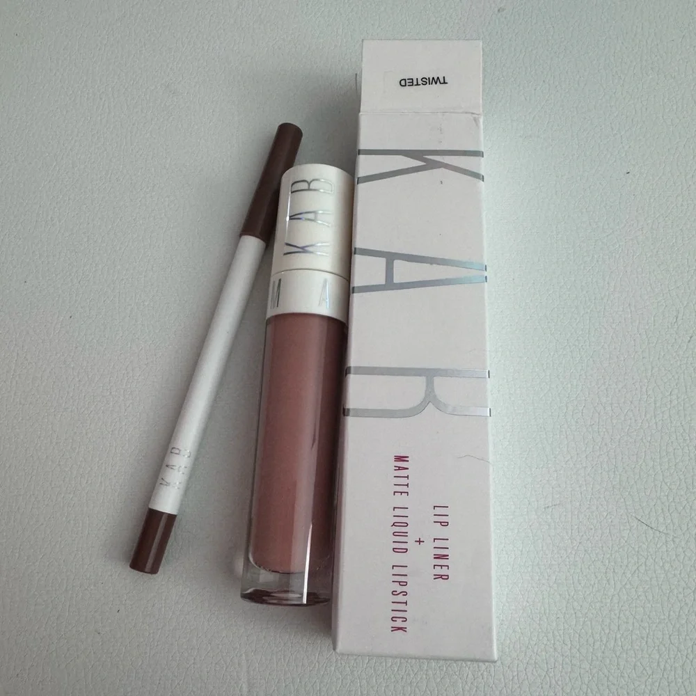 KAB lip duo